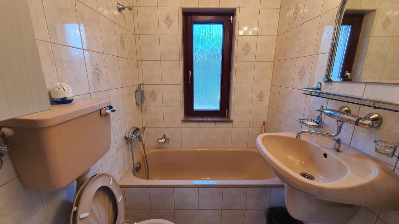 Pilis Hills View Deluxe House With Pool & Ac Near Bp Villa Pilisszentivan Luaran gambar